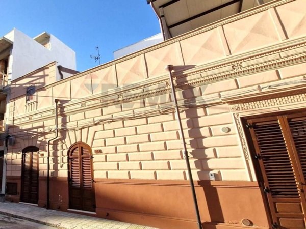 casa indipendente in vendita a Terrasini