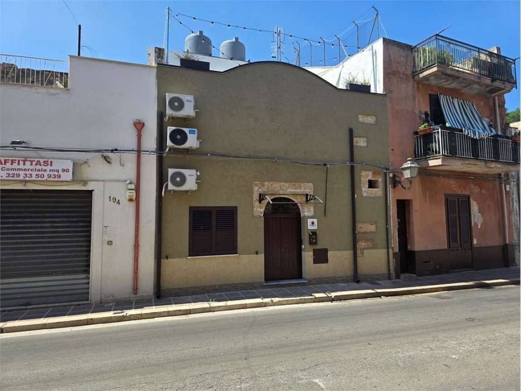 casa indipendente in vendita a Terrasini