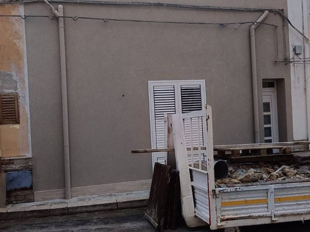 casa indipendente in vendita a Terrasini