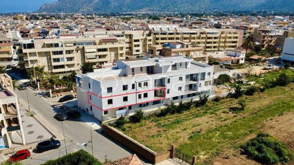 appartamento in vendita a Terrasini in zona Cala Rossa