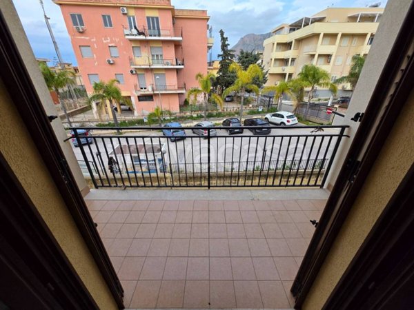 appartamento in vendita a Terrasini in zona Cala Rossa