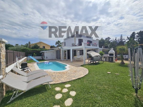 casa indipendente in vendita a Terrasini