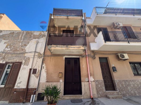 casa indipendente in vendita a Terrasini