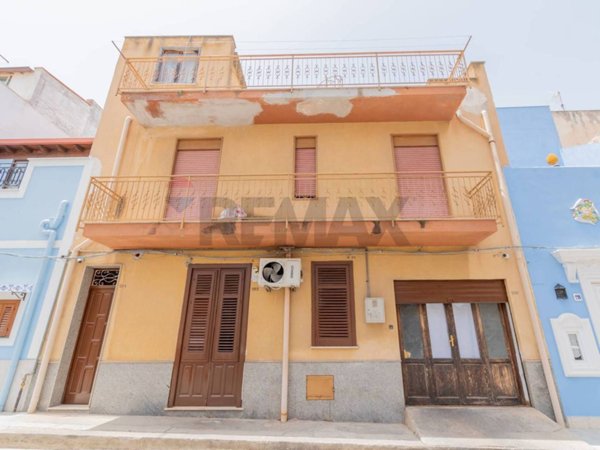 casa indipendente in vendita a Terrasini