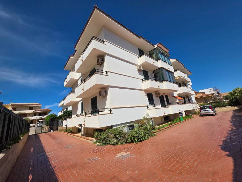 appartamento in vendita a Terrasini
