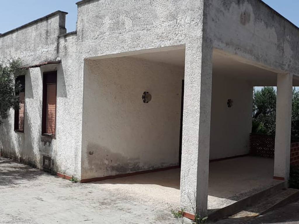 casa indipendente in vendita a Terrasini in zona Paterna