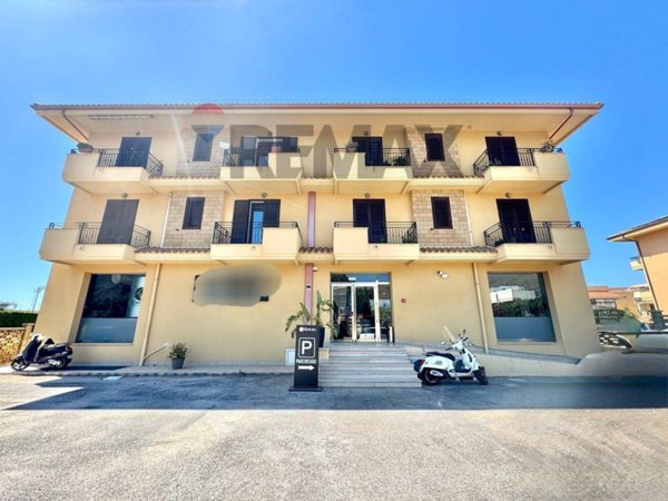 appartamento in vendita a Terrasini in zona Cala Rossa
