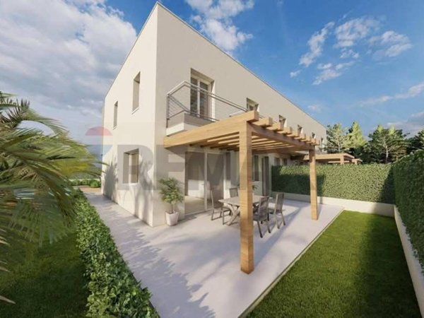 casa indipendente in vendita a Terrasini in zona Cala Rossa
