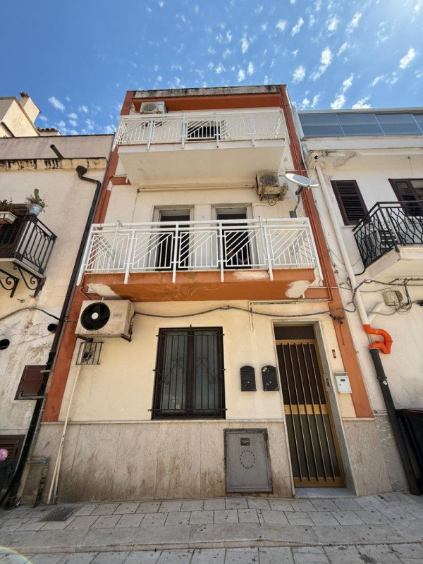 casa indipendente in vendita a Terrasini