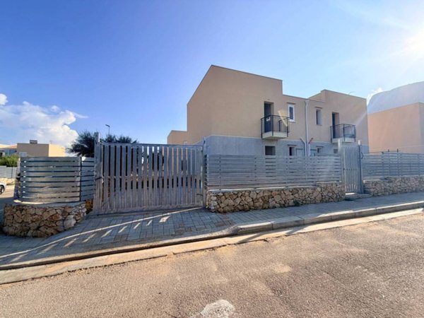 casa indipendente in vendita a Terrasini
