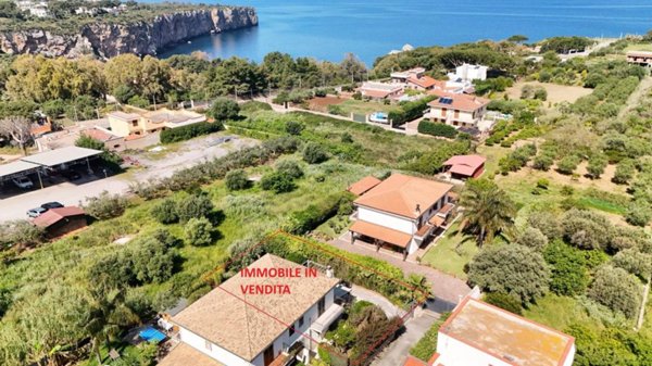 casa indipendente in vendita a Terrasini in zona Cala Rossa