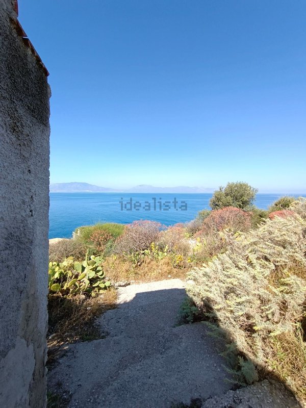 casa indipendente in vendita a Terrasini in zona Paternella