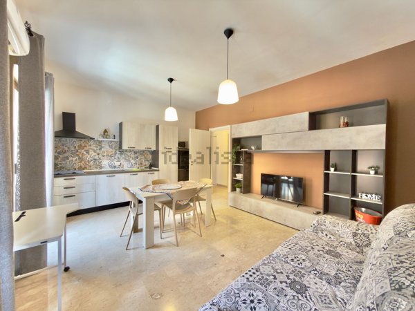 appartamento in vendita a Terrasini in zona Cala Rossa