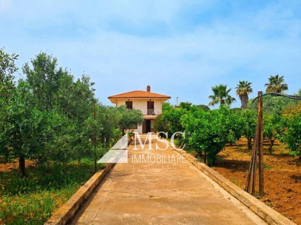 casa indipendente in vendita a Terrasini in zona Cala Rossa