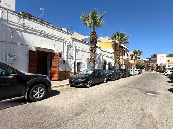 casa indipendente in vendita a Terrasini
