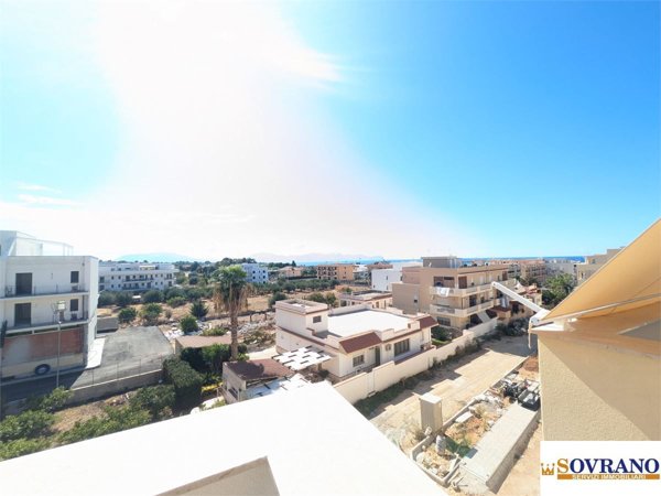 appartamento in vendita a Terrasini in zona Cala Rossa