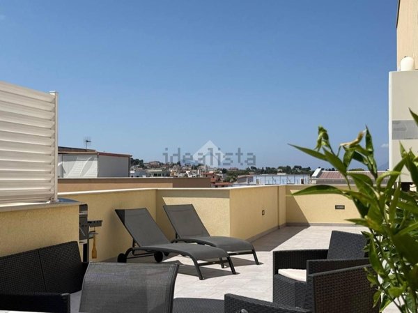 appartamento in vendita a Terrasini in zona Cala Rossa