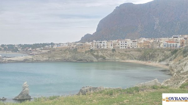 casa indipendente in vendita a Terrasini in zona Cala Rossa