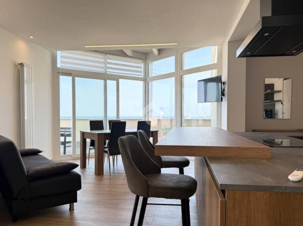 appartamento in vendita a Terrasini in zona Cala Rossa