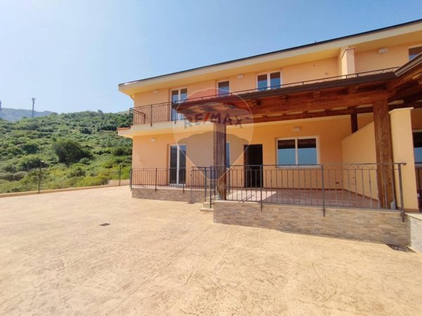 casa indipendente in vendita a Torretta