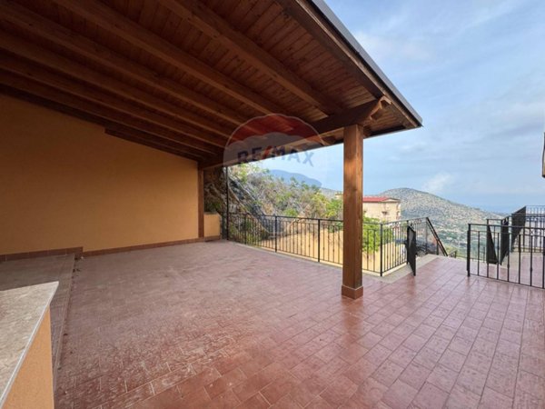 casa indipendente in vendita a Torretta