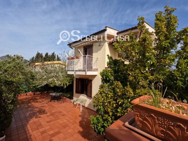 casa indipendente in vendita a Torretta