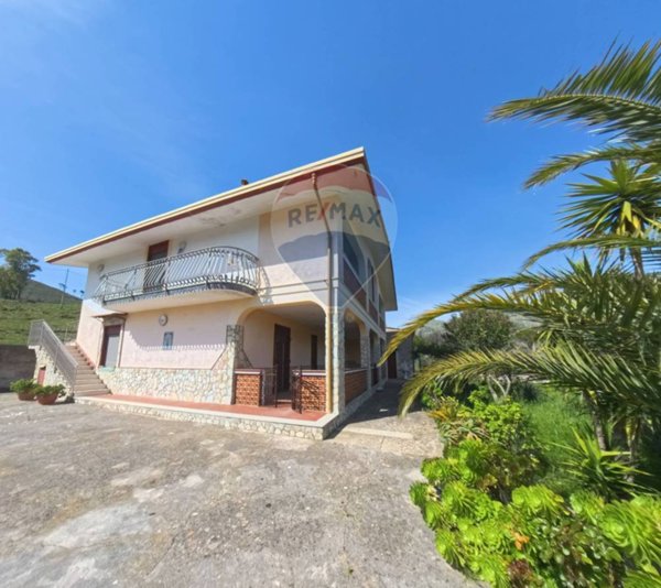 casa indipendente in vendita a Torretta