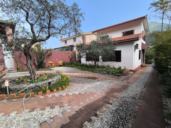 casa indipendente in vendita a Torretta