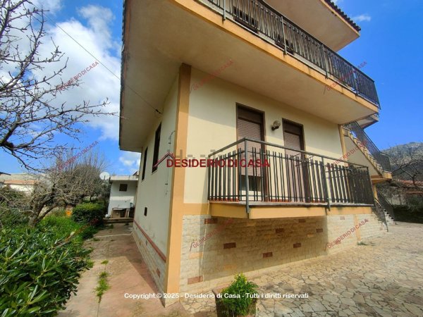 casa indipendente in vendita a Torretta