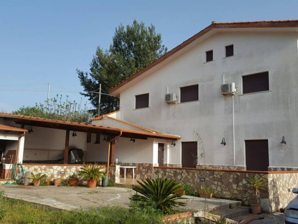 casa indipendente in vendita a Torretta