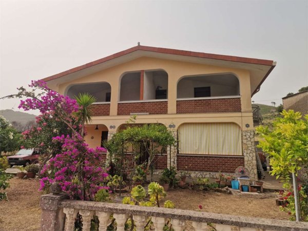 casa indipendente in vendita a Torretta