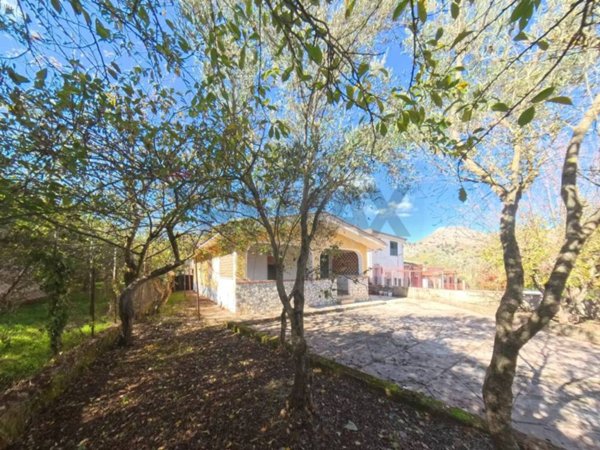 casa indipendente in vendita a Torretta
