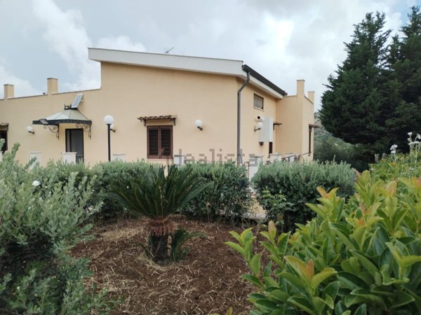 casa indipendente in vendita a Torretta