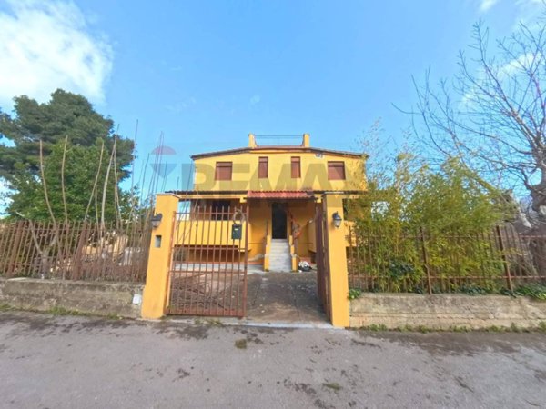 casa indipendente in vendita a Torretta