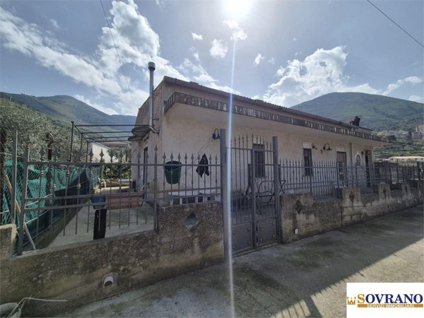 casa indipendente in vendita a Torretta