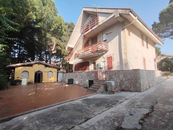 casa indipendente in vendita a Torretta