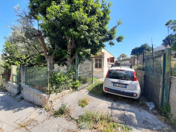 casa indipendente in vendita a Torretta