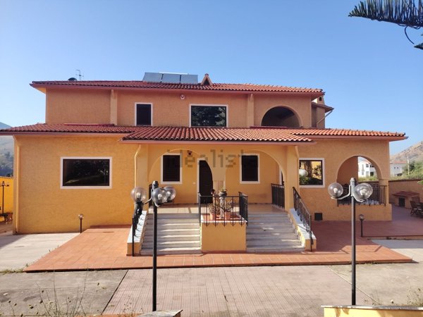 casa indipendente in vendita a Torretta