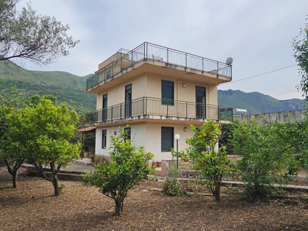 casa indipendente in vendita a Torretta