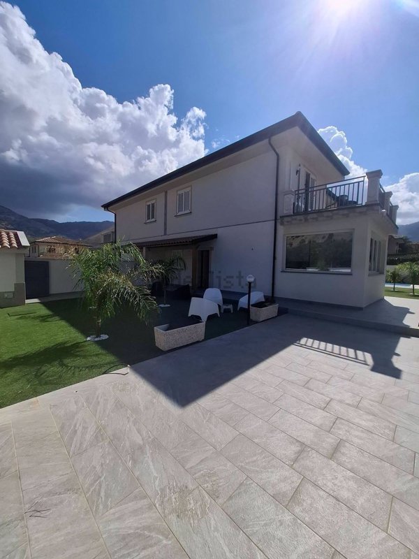 casa indipendente in vendita a Torretta