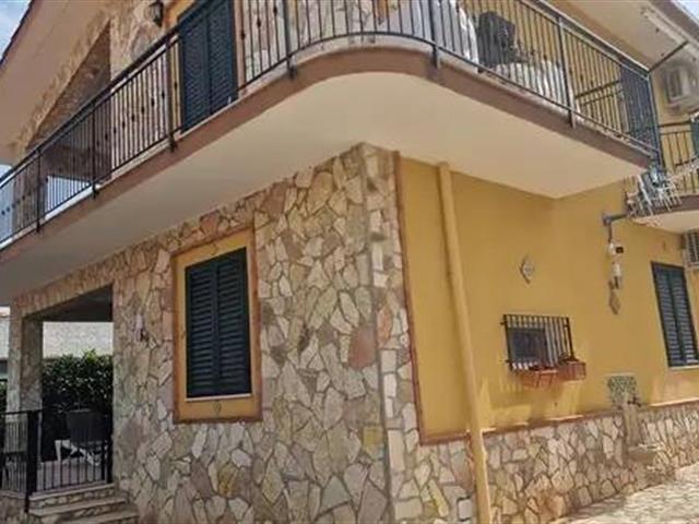 casa indipendente in vendita a Trabia