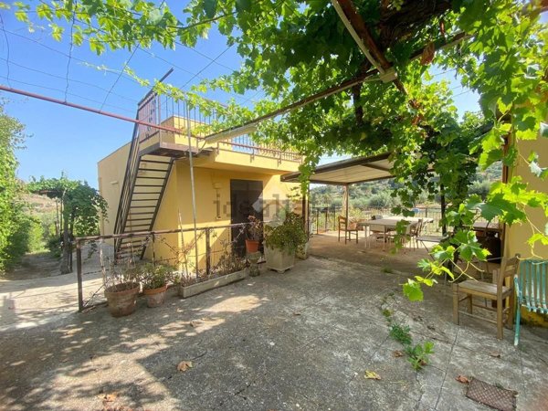 casa indipendente in vendita a Trabia