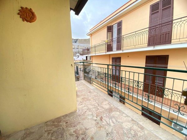 intera palazzina in vendita a Trabia