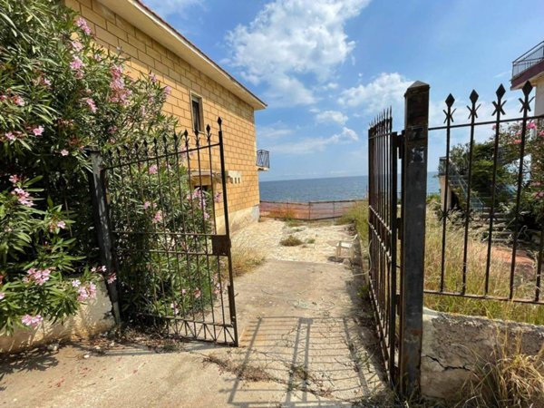 casa indipendente in vendita a Trabia