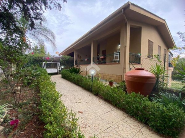 casa indipendente in vendita a Trabia
