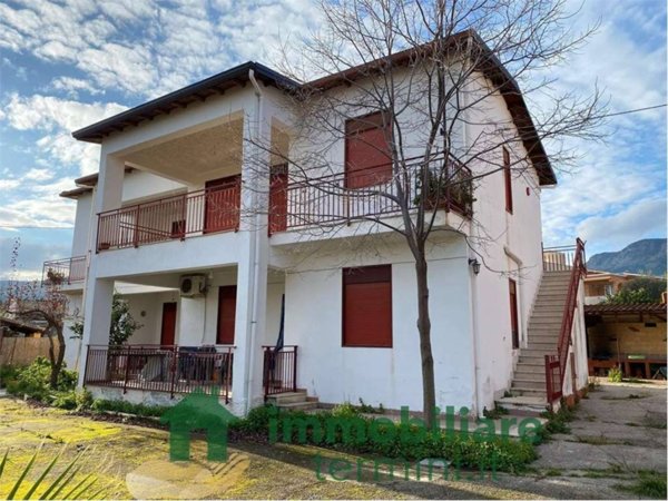 casa indipendente in vendita a Trabia