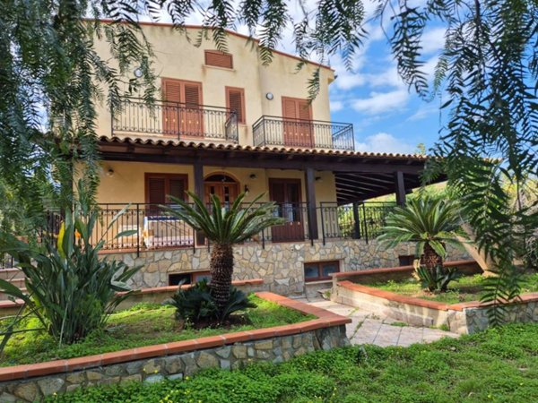 casa indipendente in vendita a Trabia