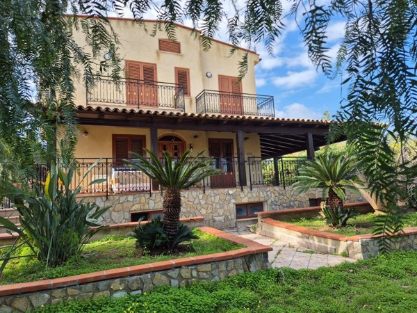 casa indipendente in vendita a Trabia