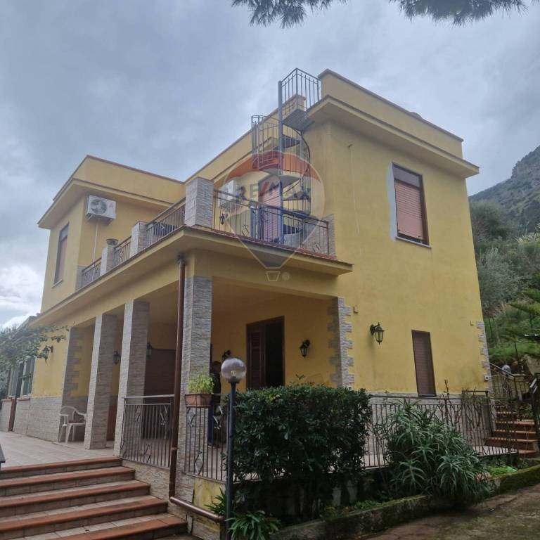 casa indipendente in vendita a Trabia