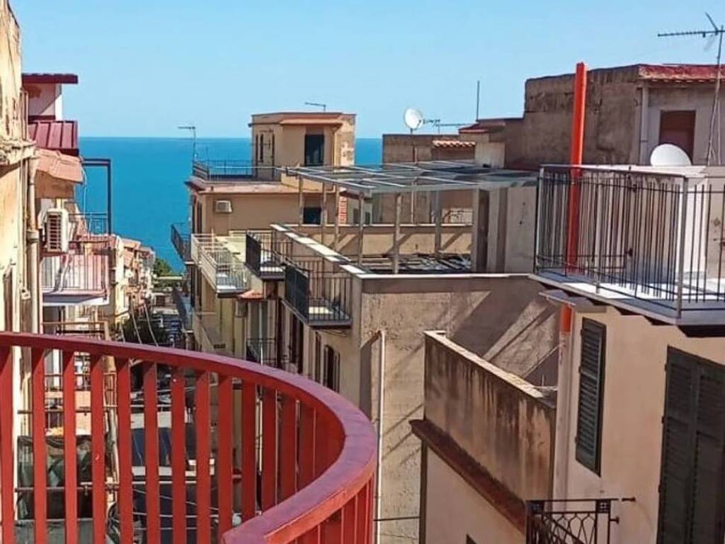 esavano in vendita a Trabia